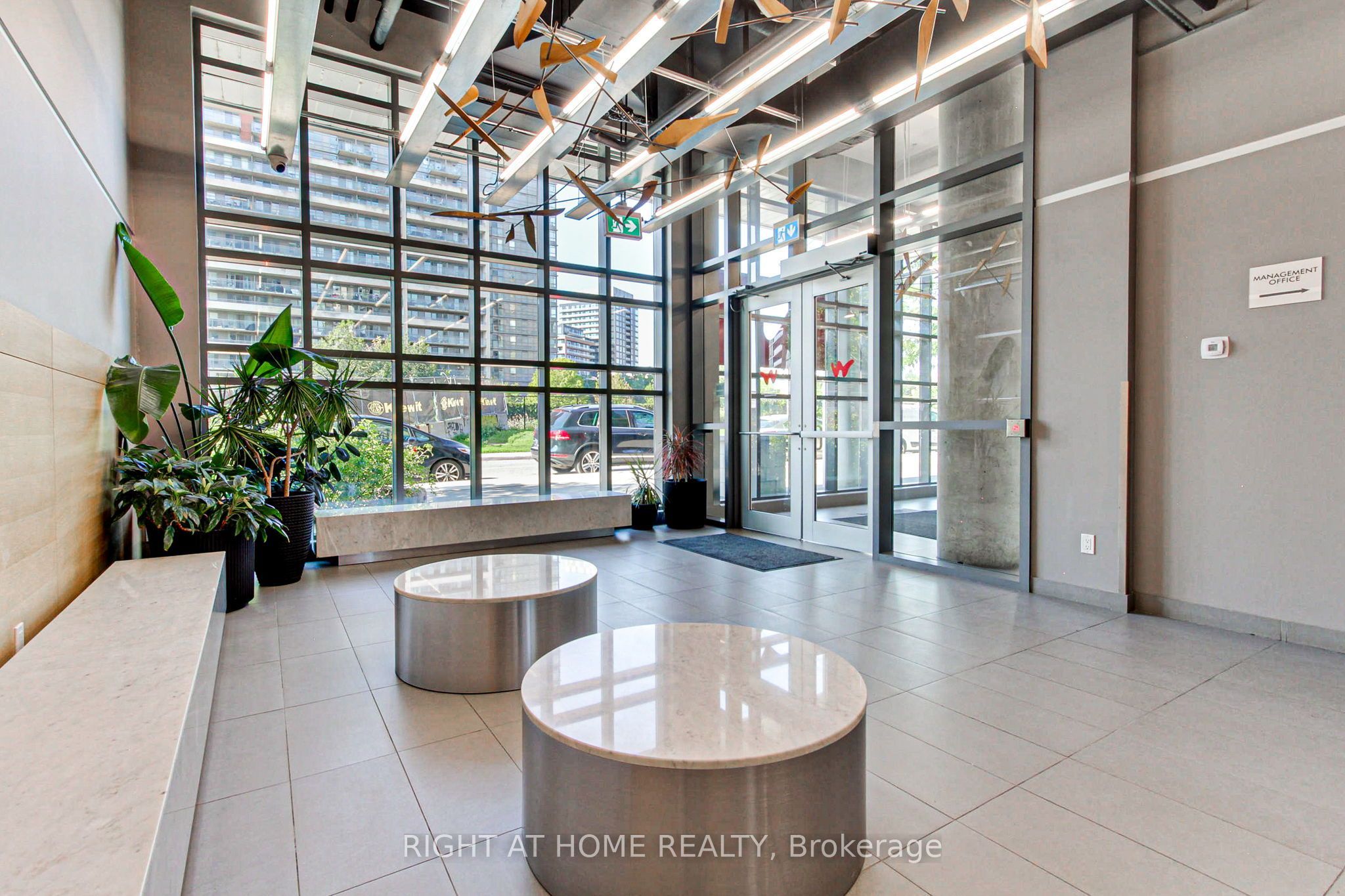 150 Sudbury Street 610, Toronto, ON M6J 3S8 photo 3