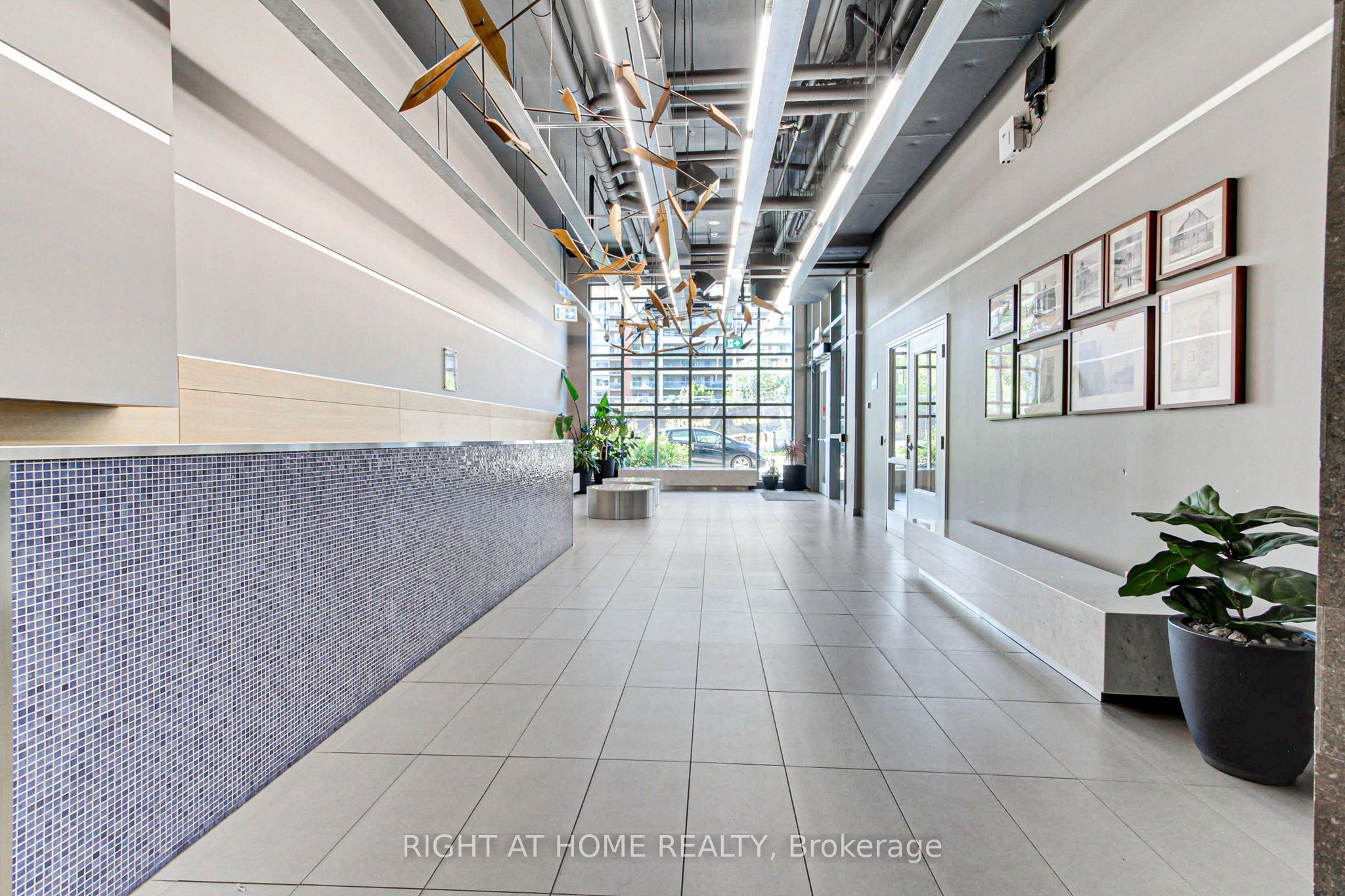 150 Sudbury Street 610, Toronto, ON M6J 3S8 photo 4