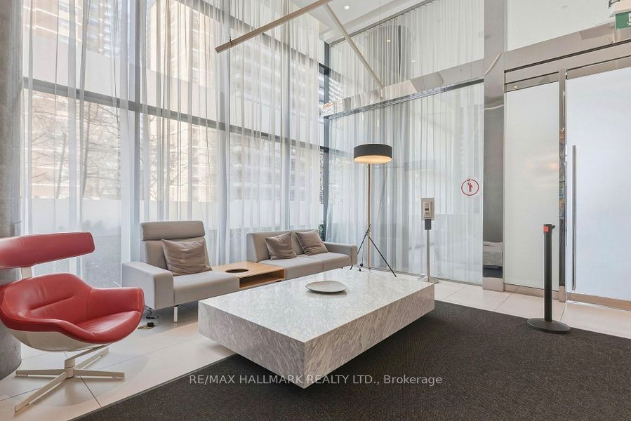 185 Roehampton Avenue PH2, Toronto, ON M4P 0C6 photo 4