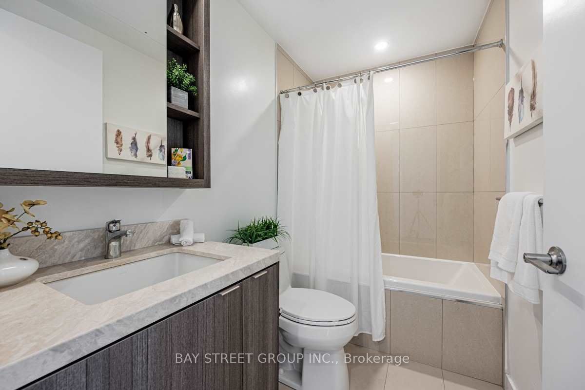 115 Blue Jays Way 2208, Toronto, ON M5V 0N4 photo 5