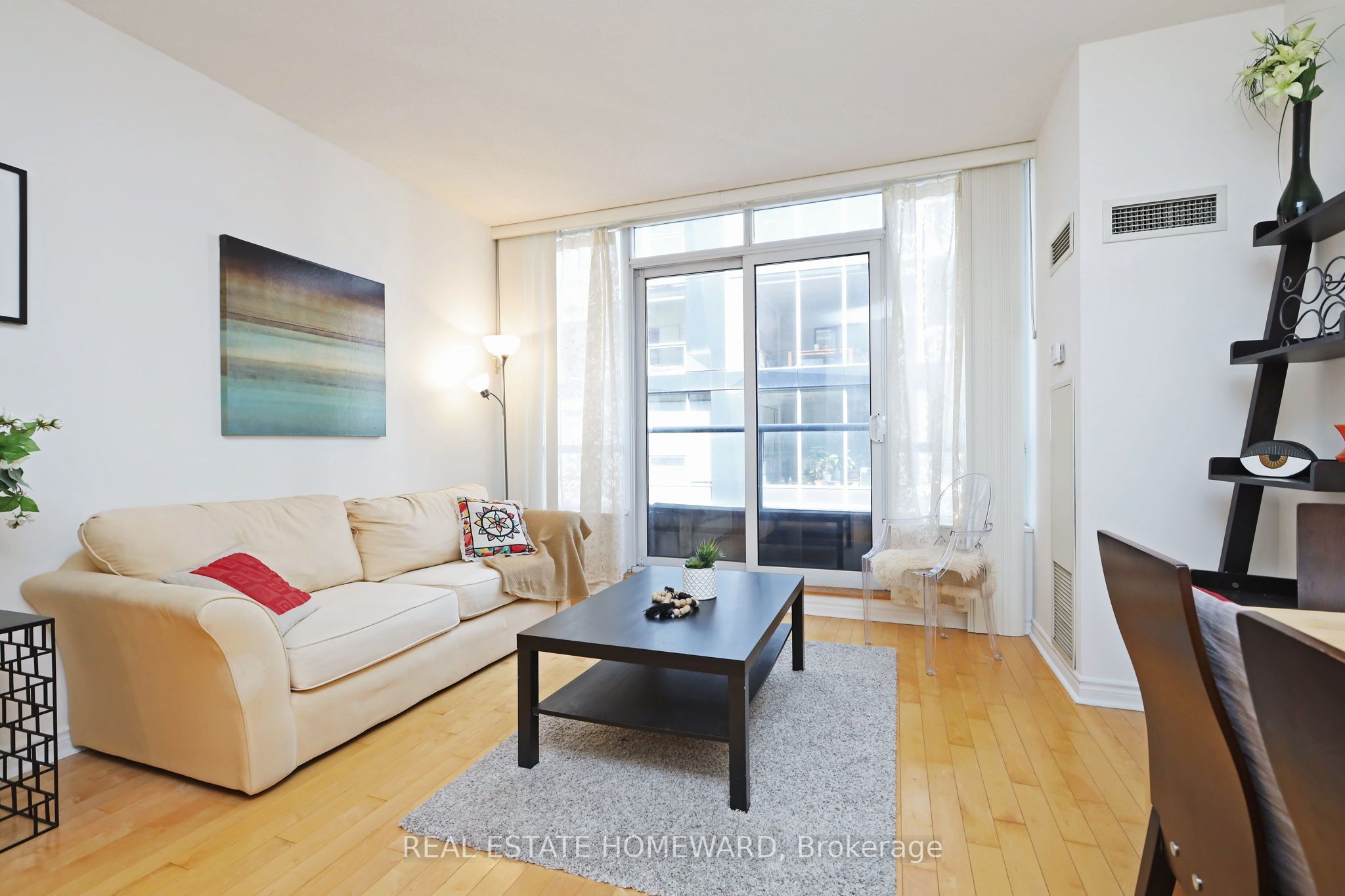 250 Wellington Street W PH31, Toronto, ON M5V 3P6 photo 4