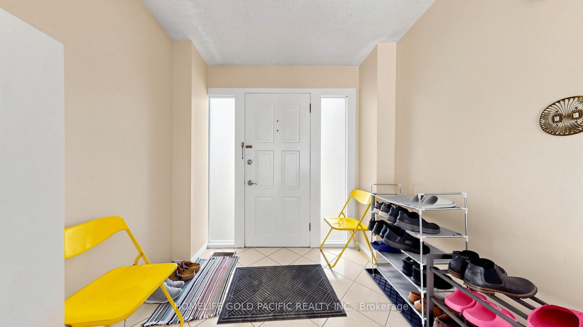 17 Chipwood Crescent, Toronto, ON M2J 3X6 photo 4
