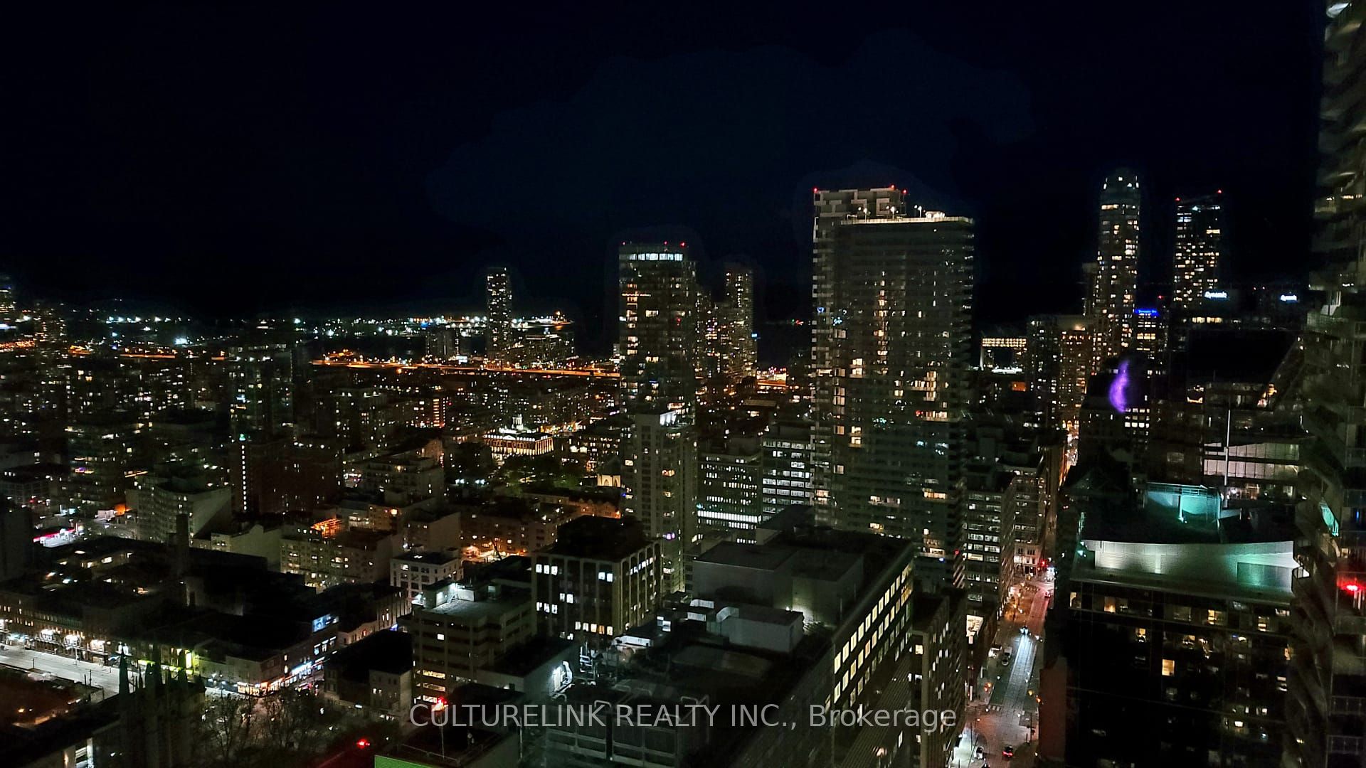 210 Victoria Street 4405, Toronto, ON M5B 2R3 photo 3