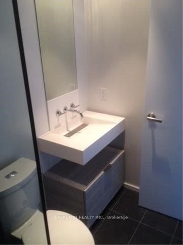 5 St Joseph Street 3810, Toronto, ON M4Y 1J6 photo 5