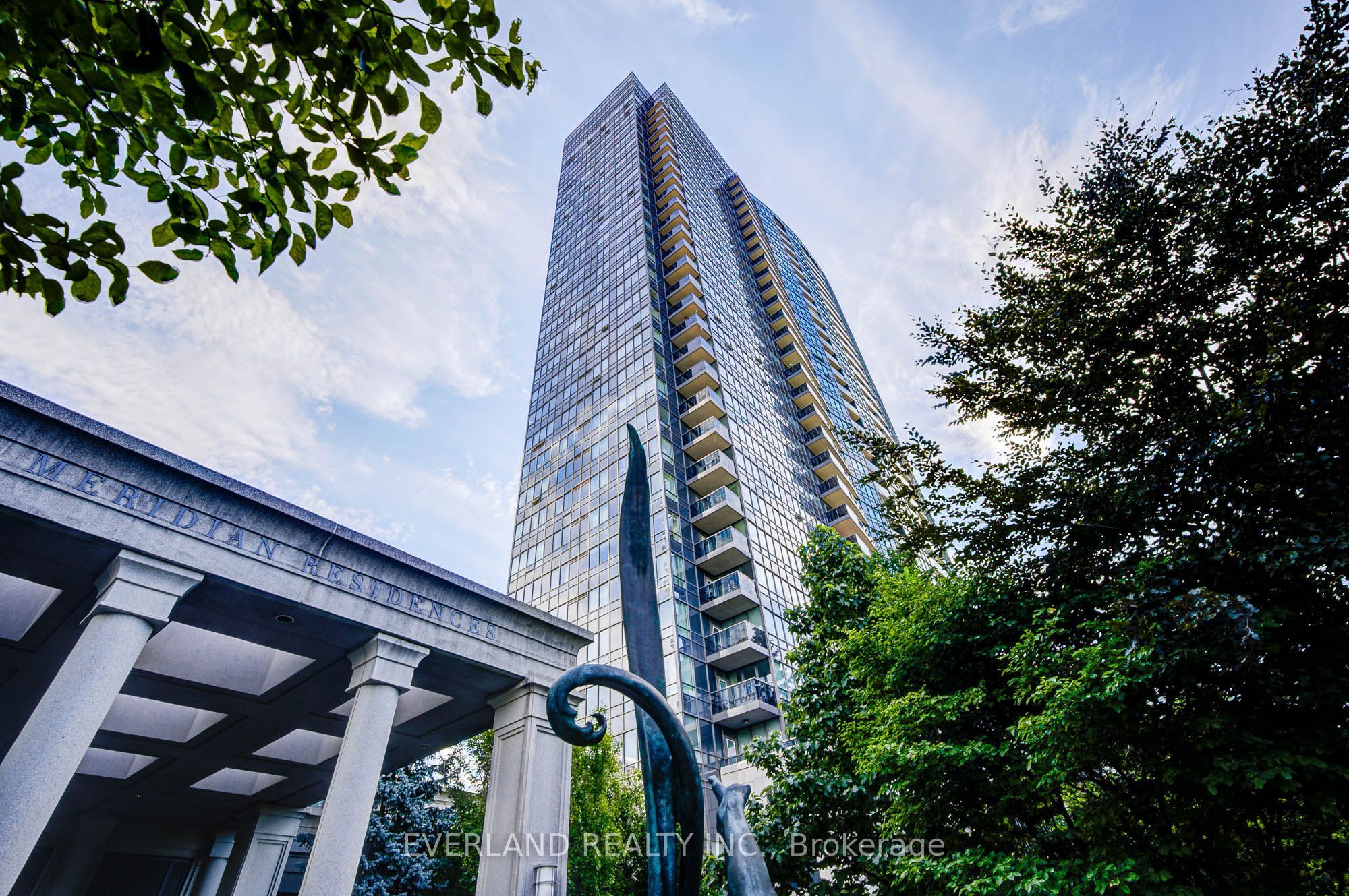 15 Greenview Avenue 707, Toronto, ON M2M 4M7 photo 2