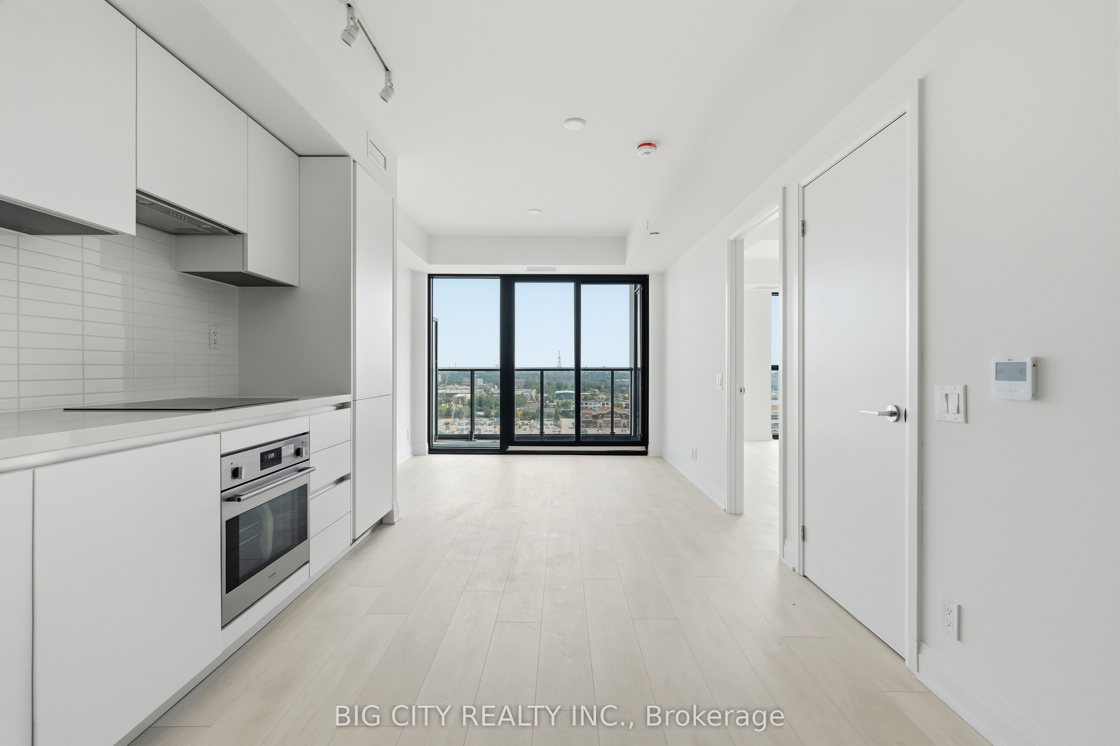 25 Frederick Todd Way 1501, Toronto, ON M4G 0E8 photo 3