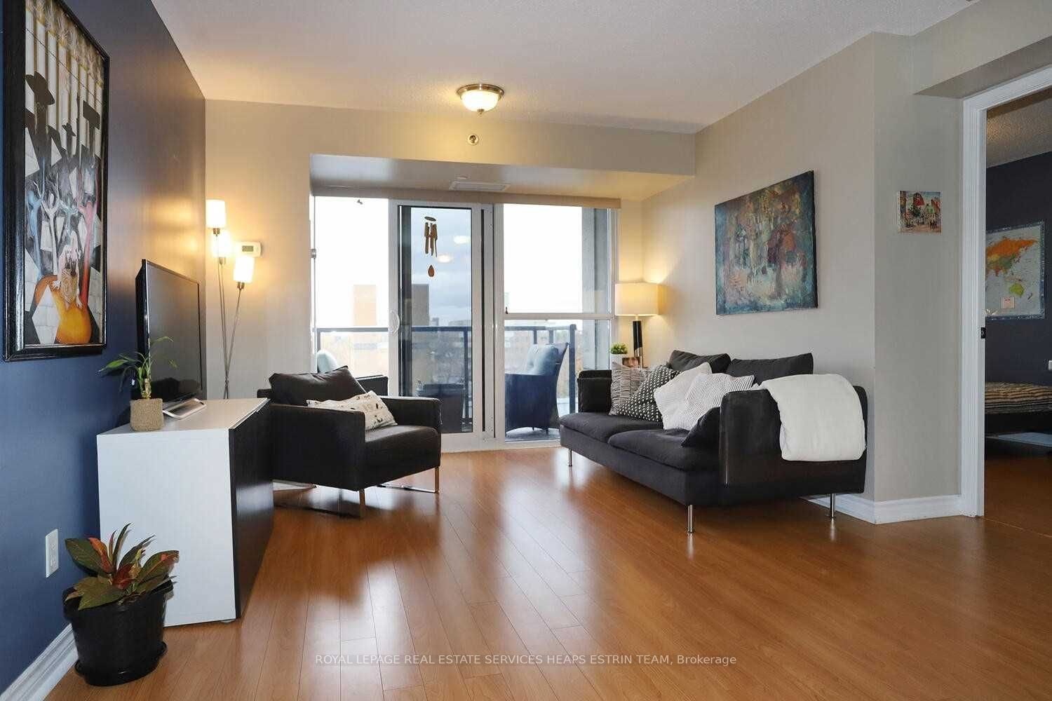 35 Saranac Boulevard 614, Toronto, ON M6A 2G5 photo 3