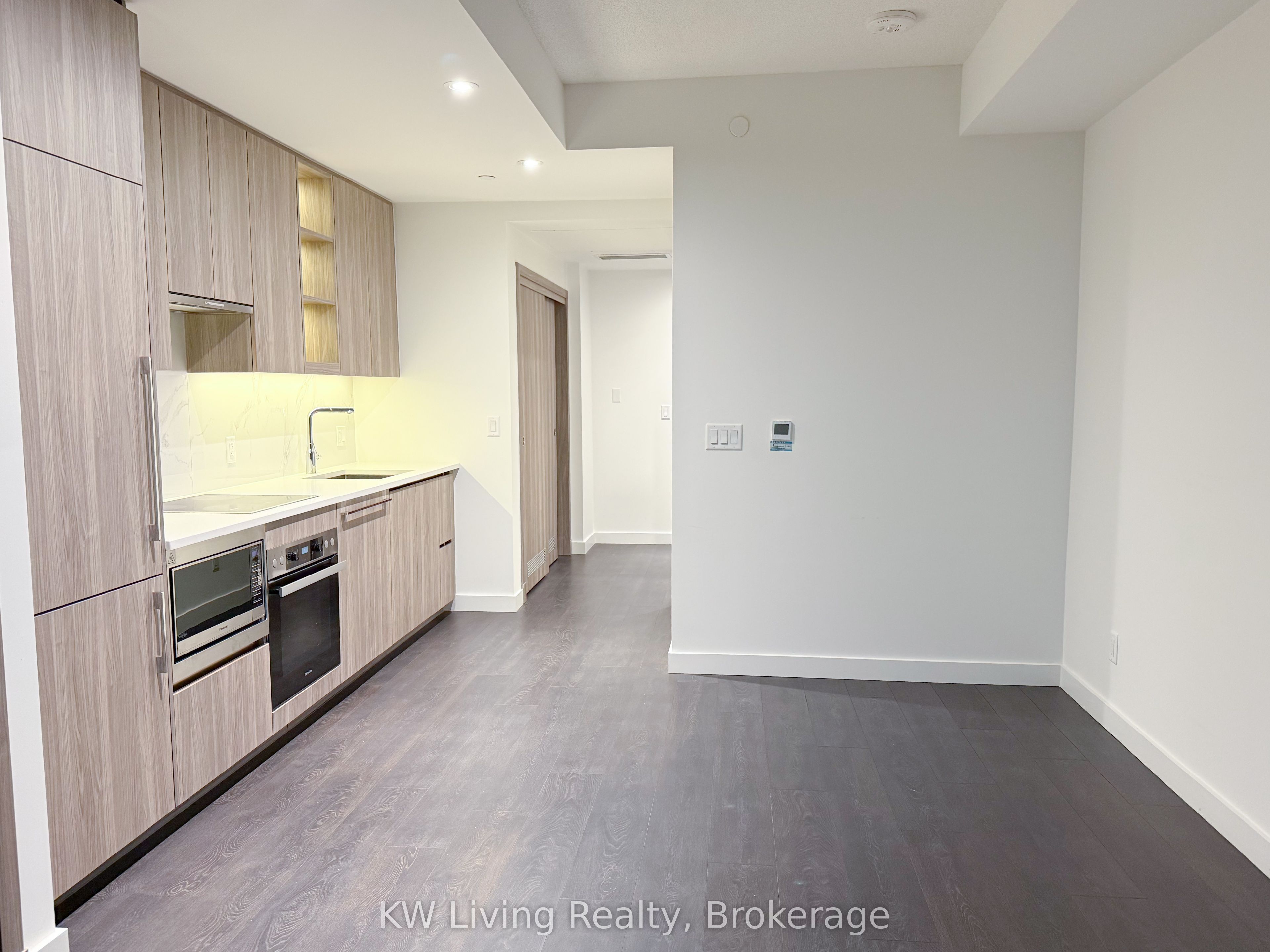 25 McMahon Drive 805, Toronto, ON M2K 0J2 photo 2