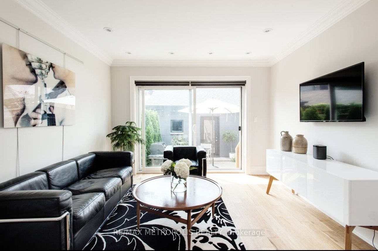 72 Grace Street Main Floor, Toronto, ON M6J 2S2 photo 2