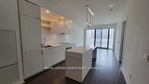 12 Bonnycastle Street W 202, Toronto, ON M5A 3Y4 photo 4