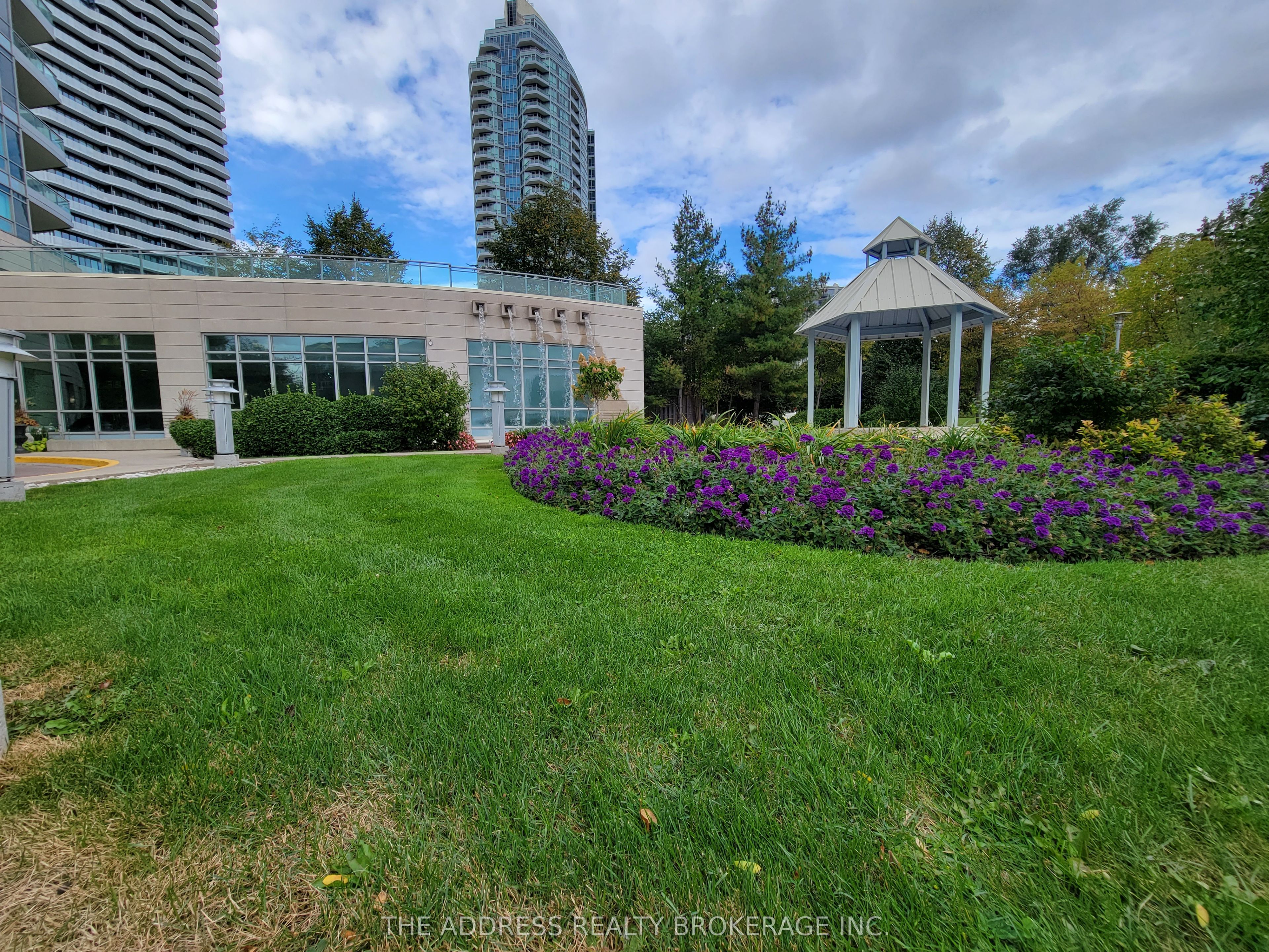 60 Byng Avenue 1311, Toronto, ON M2N 7K3 photo 3