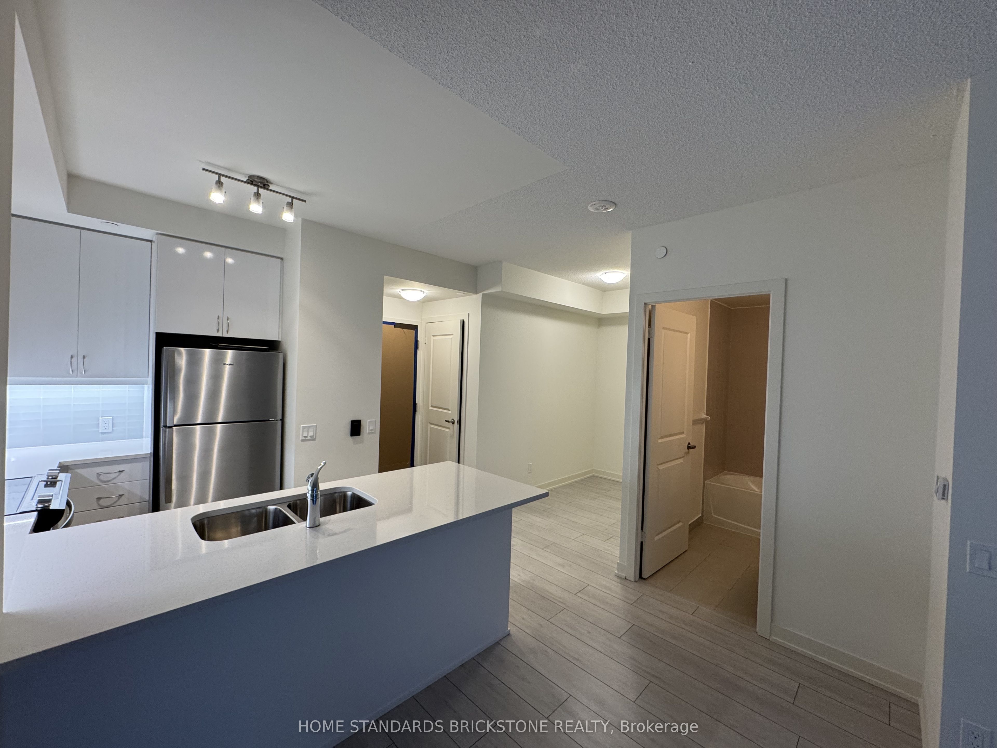 4955 Yonge Street 1709, Toronto, ON M2N 5N6 photo 4