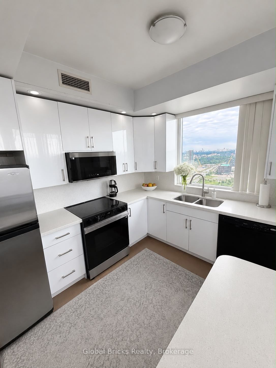 181 Wynford Drive 3107, Toronto, ON M3C 0C6 photo 2