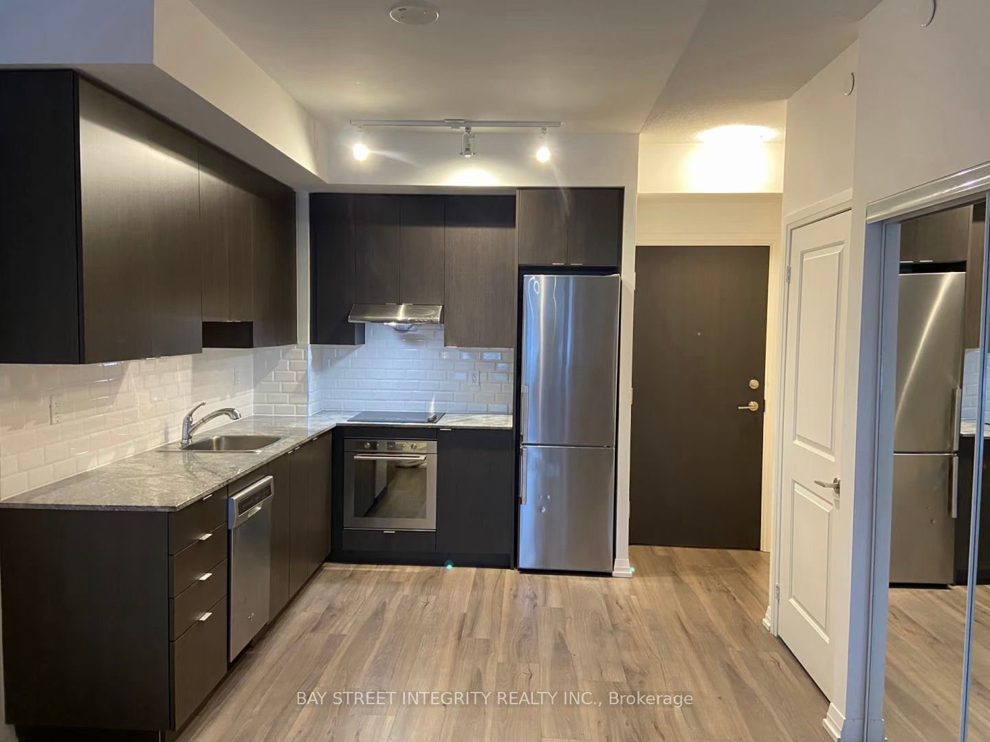 50 Ann O'reilly Road 221, Toronto, ON M2J 0A8