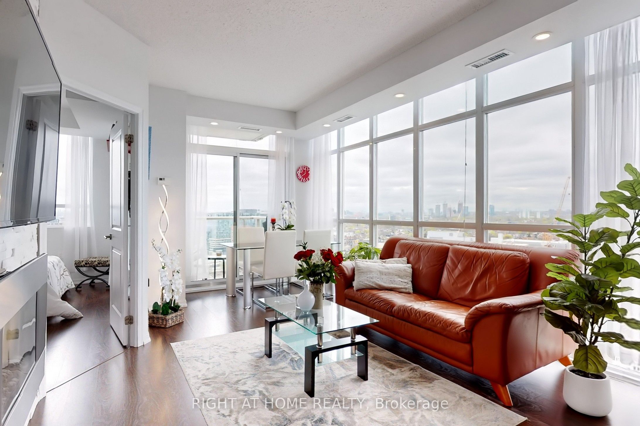 125 Western Battery Road 2415, Toronto, ON M6K 3R8