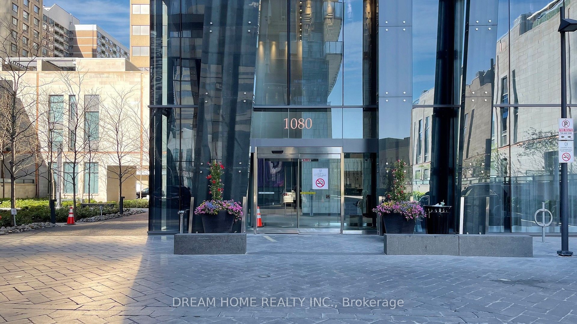 1080 Bay Street 709, Toronto, ON M5S 0A5 photo 2