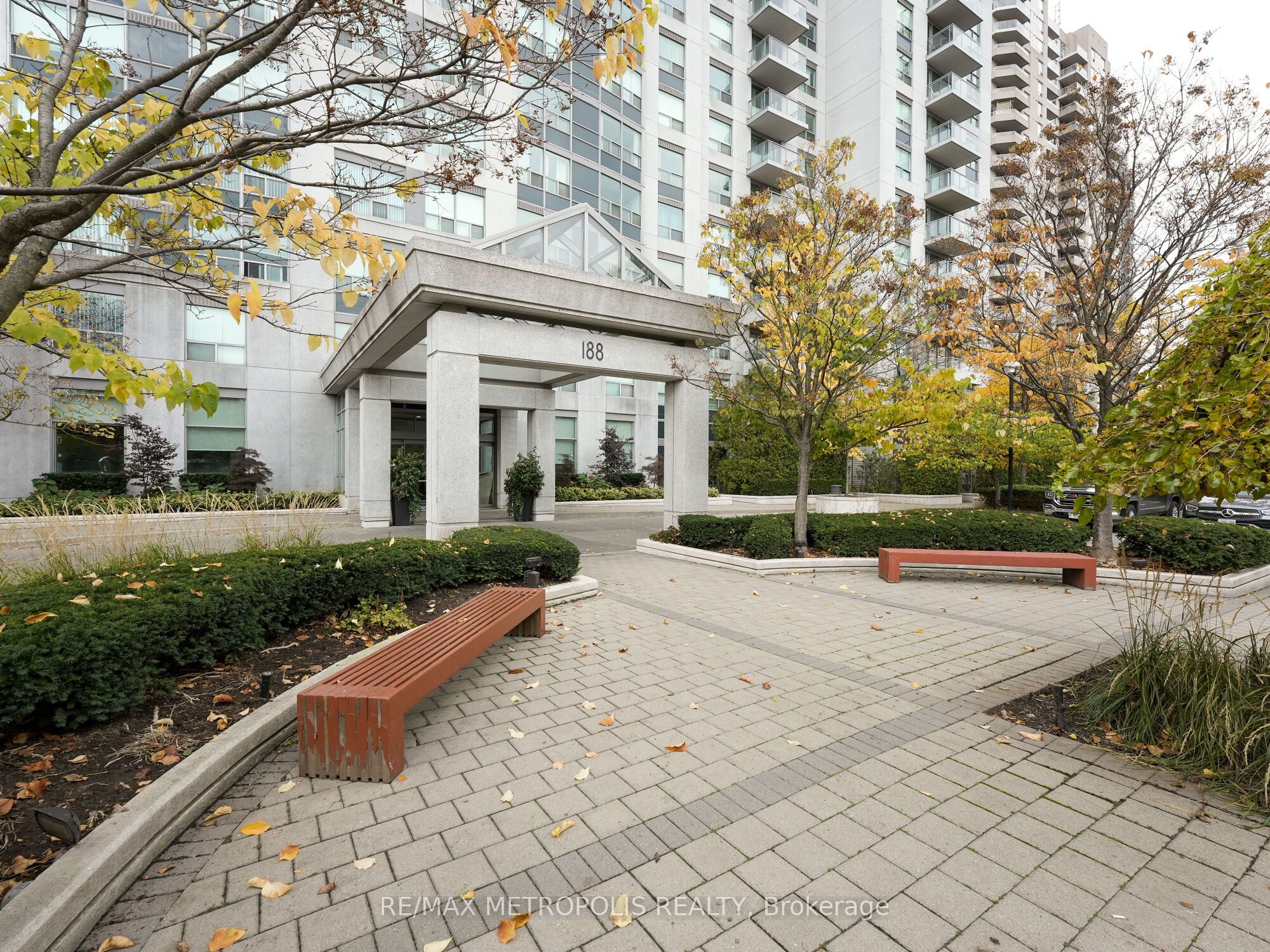 188 Doris Avenue 1205, Toronto, ON M2N 6Z5 photo 3