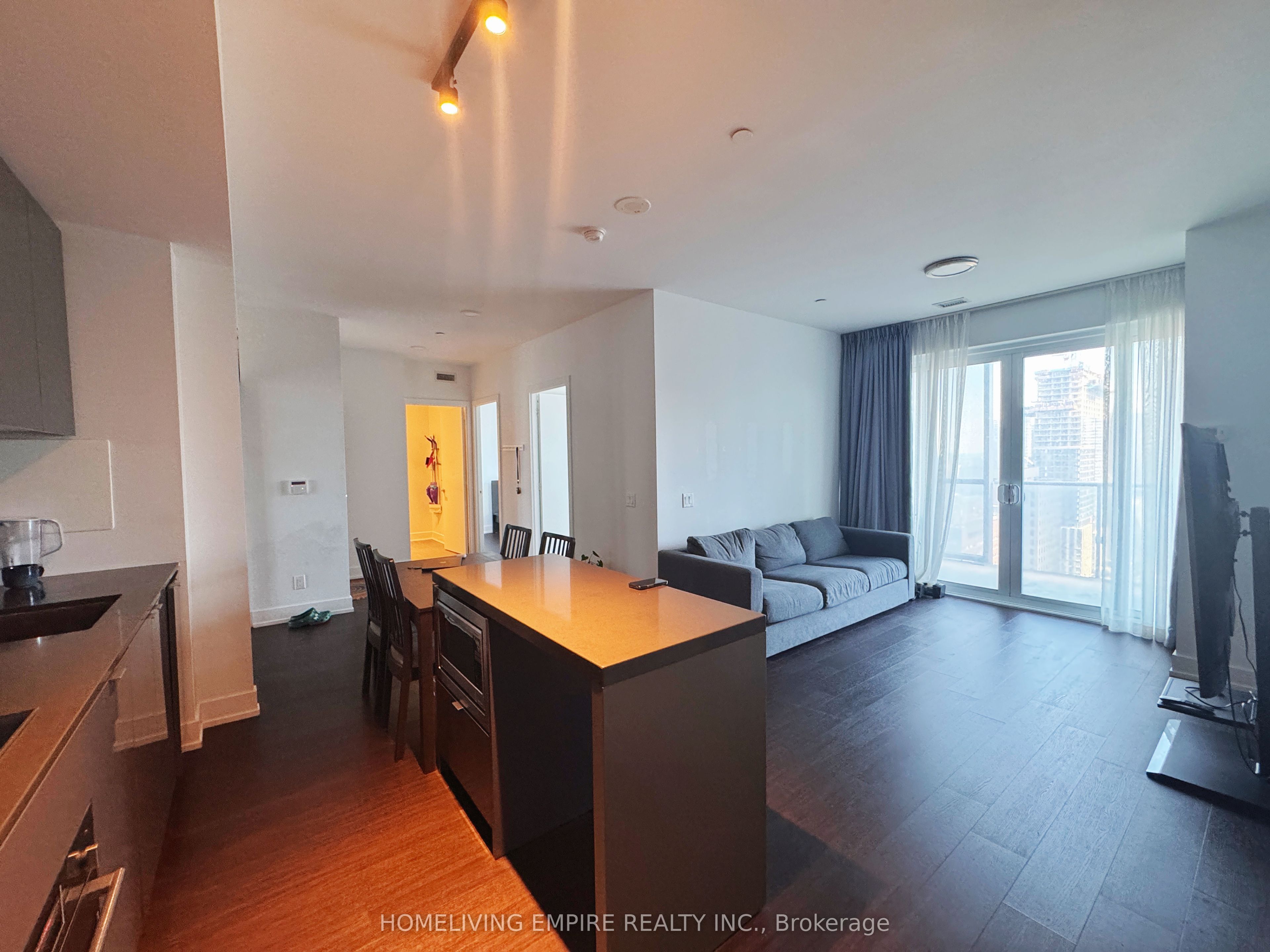 7 Grenville Street 2711, Toronto, ON M4Y 0W9 photo 2