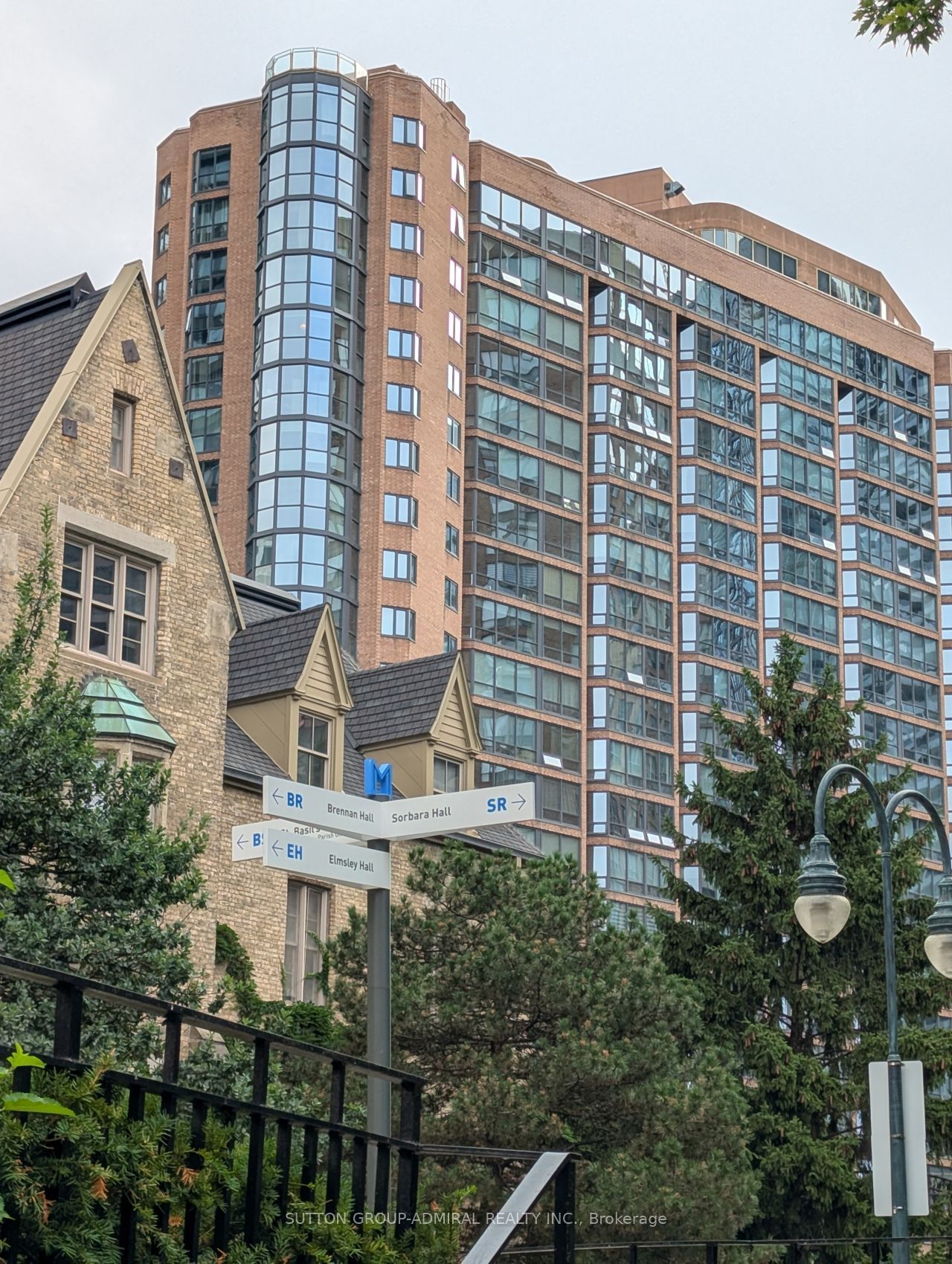 1055 Bay Street 207, Toronto, ON M5S 3A3 photo 2