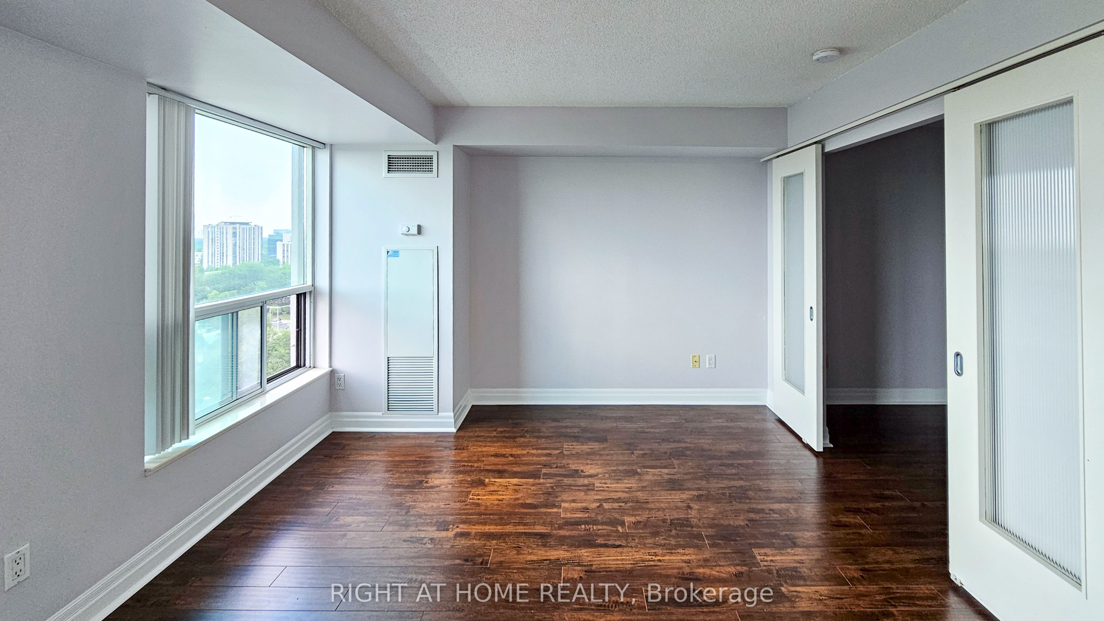 188 Doris Avenue 1510, Toronto, ON M2N 6Z5 photo 3