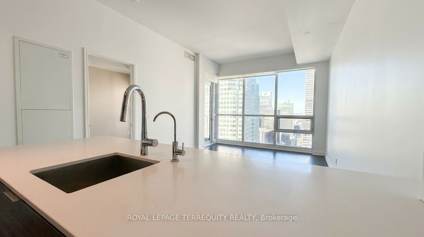 88 Scott Street 4707, Toronto, ON M5E 0A9 photo 4