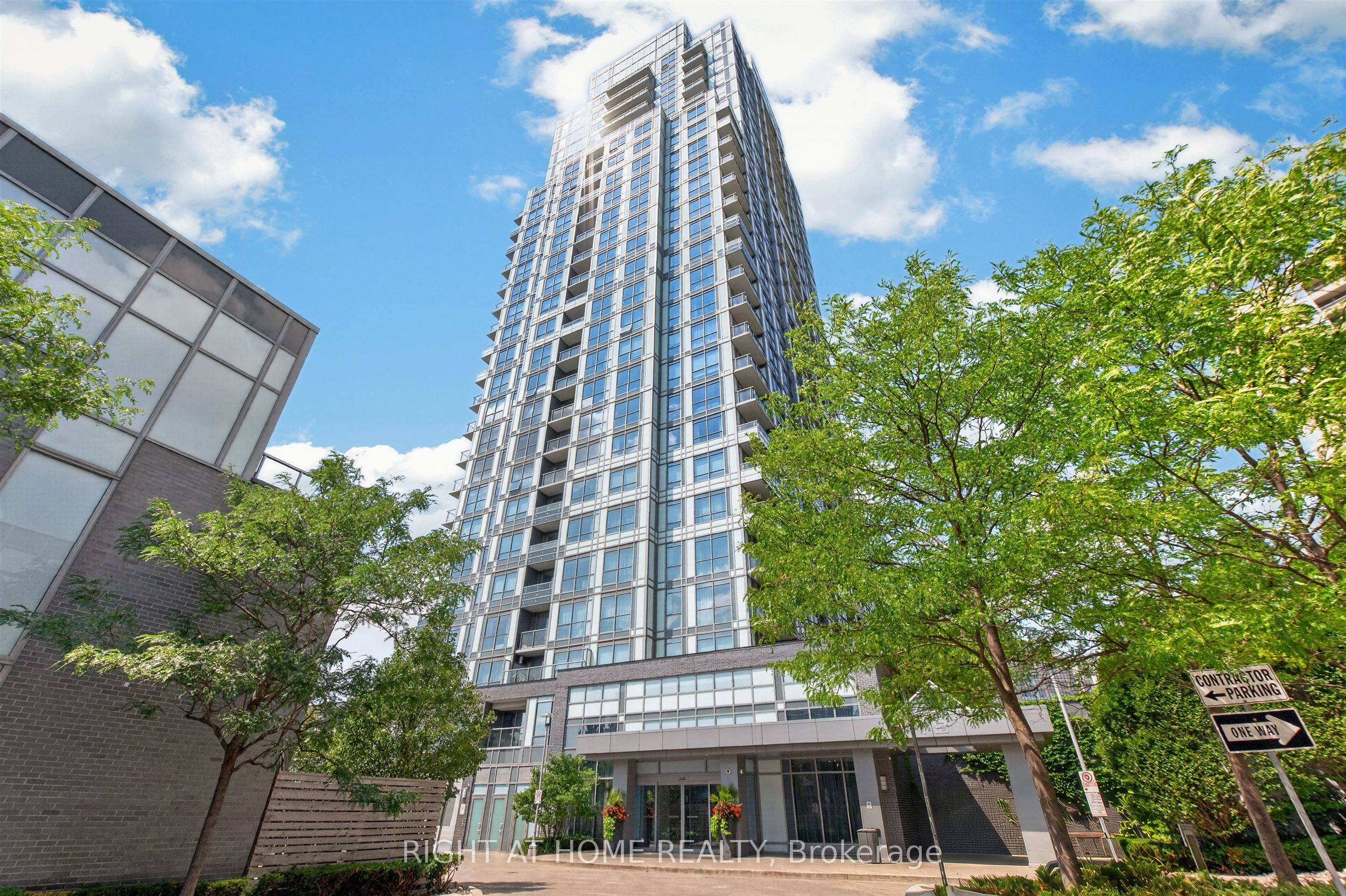 18 Graydon Hall Drive 509, Toronto, ON M3A 0A4 photo 2