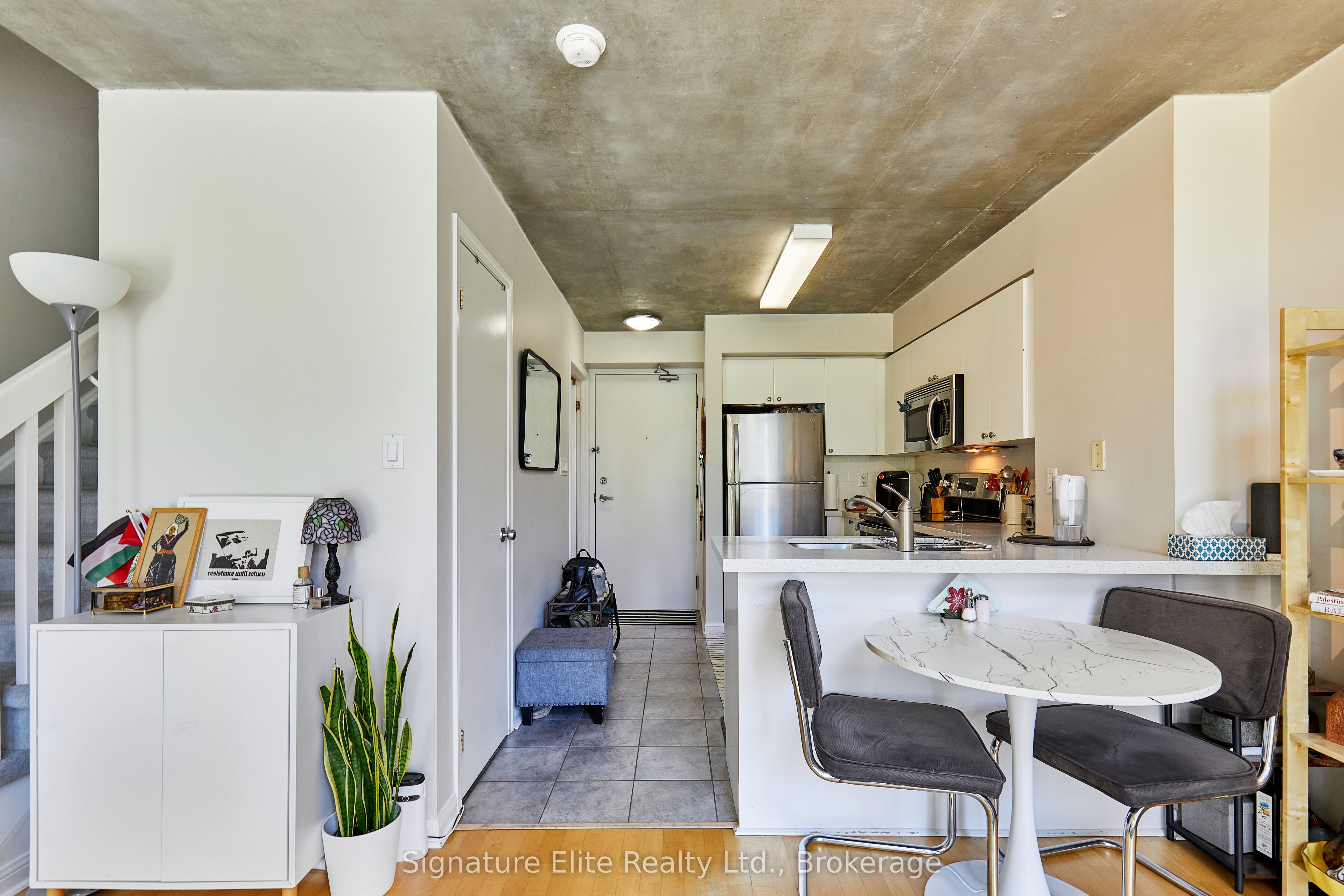 1029 King Street W 204, Toronto, ON M6K 3M9 photo 3