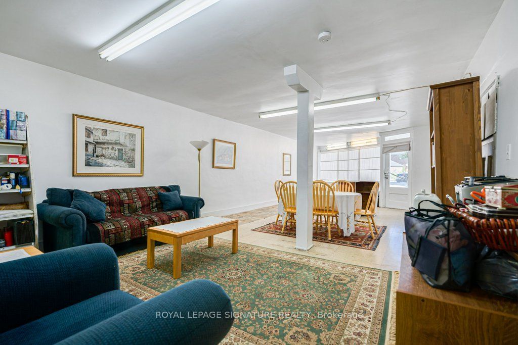 724 Vaughan Road, Toronto, ON M6E 2Y9 photo 5
