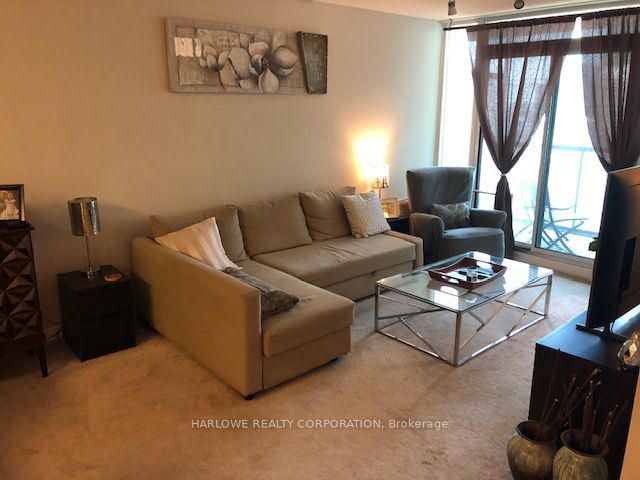 30 Grand Trunk Crescent 2805, Toronto, ON M5J 3A4 photo 4