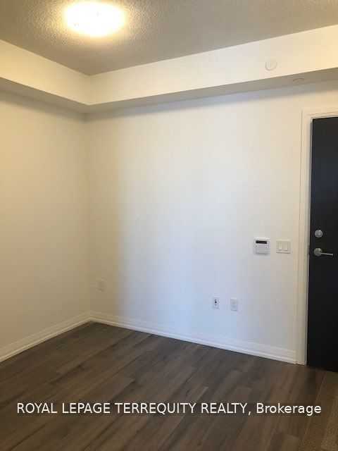 60 Ann O'reilly Road 1859, Toronto, ON M2J 0C8