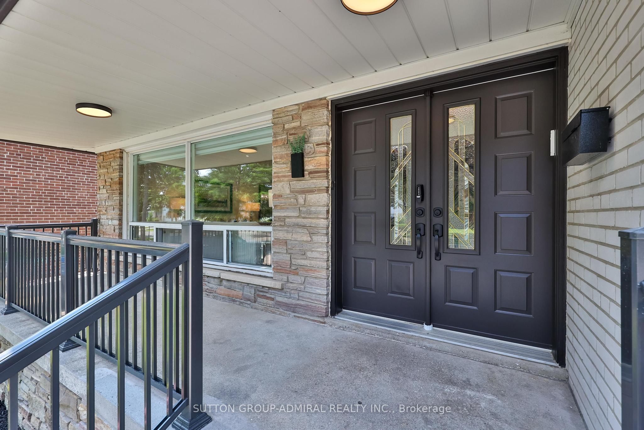 256 Torresdale Avenue, Toronto, ON M2R 3E8 photo 4