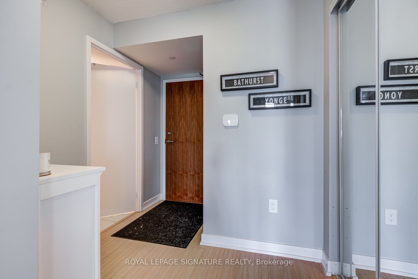 75 Queens Wharf Road 318, Toronto, ON M5V 0J8 photo 3