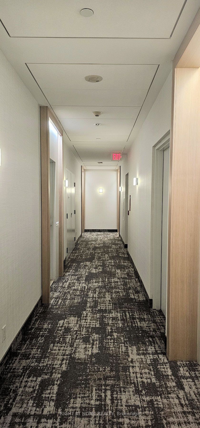 170 Avenue Road 302, Toronto, ON M5R 0A4 photo 2