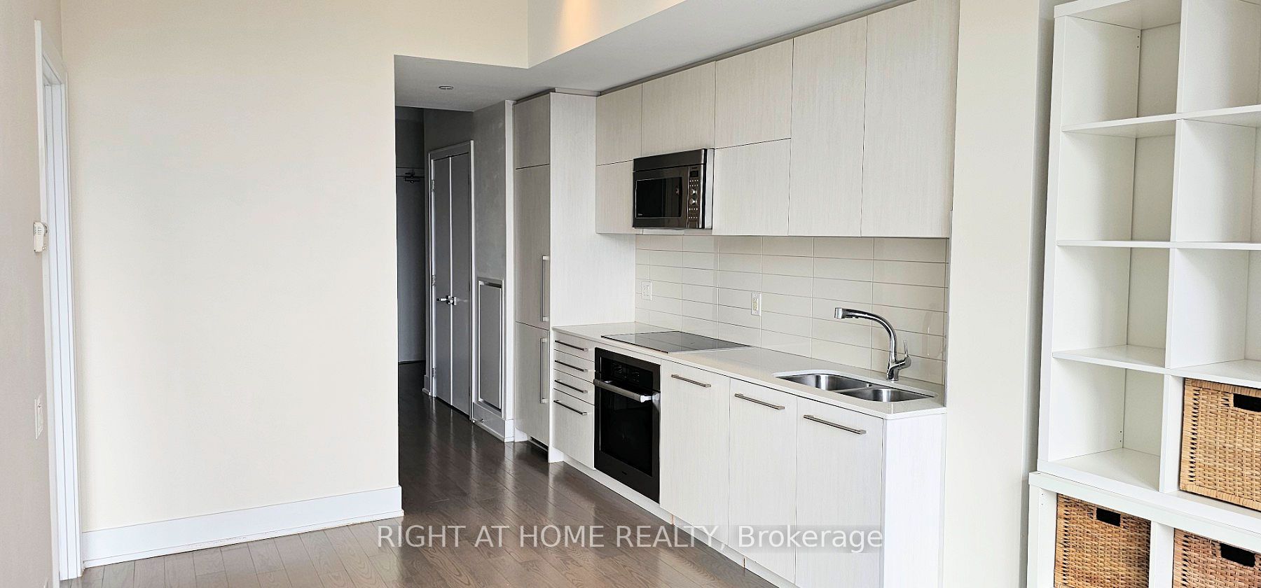 170 Avenue Road 302, Toronto, ON M5R 0A4 photo 5