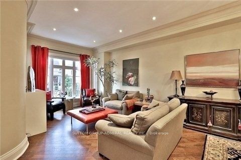 312 Broadway Avenue, Toronto, ON M4P 1W3 photo 3