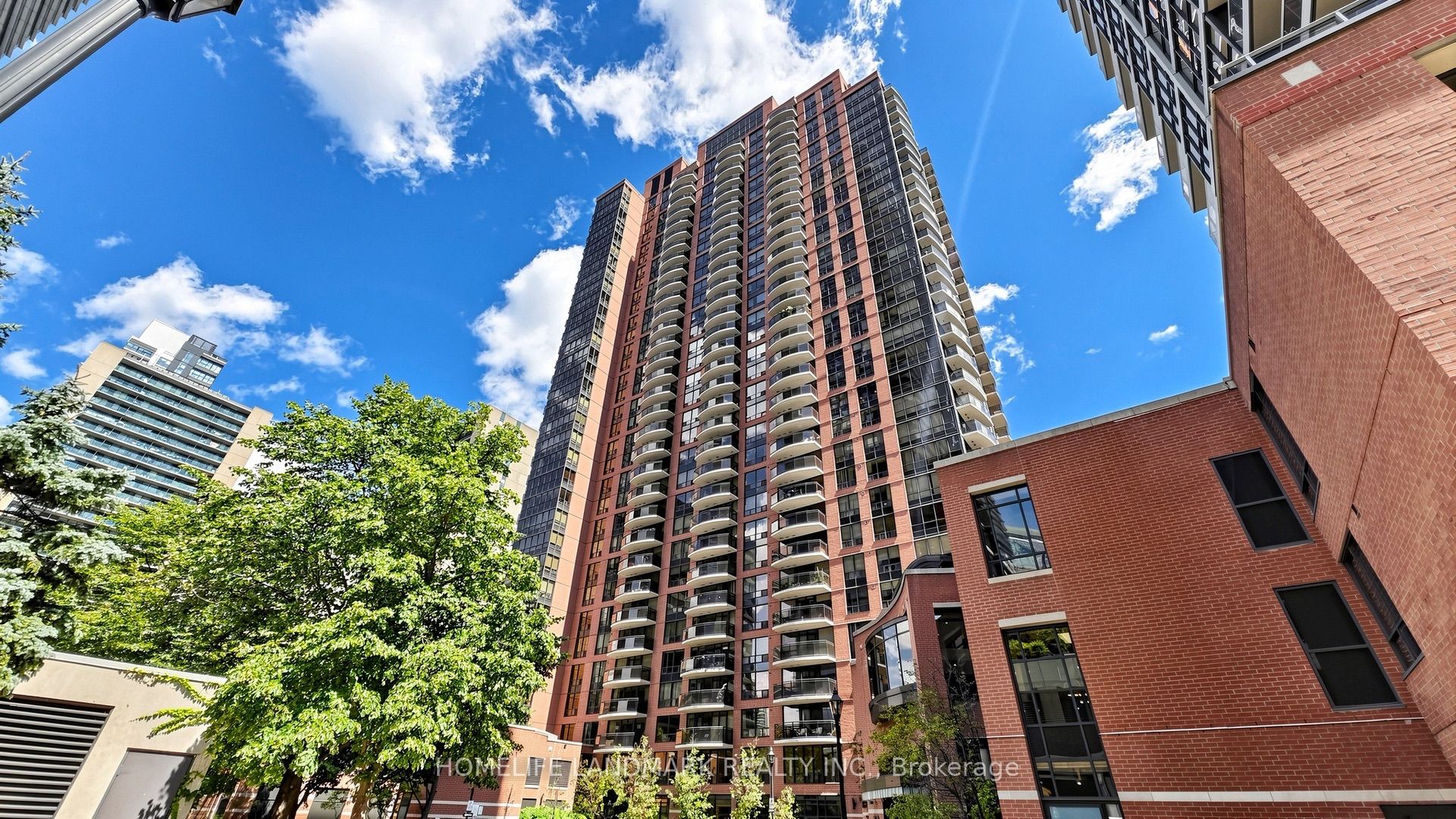 33 Sheppard Avenue E 1105, Toronto, ON M2N 7K1