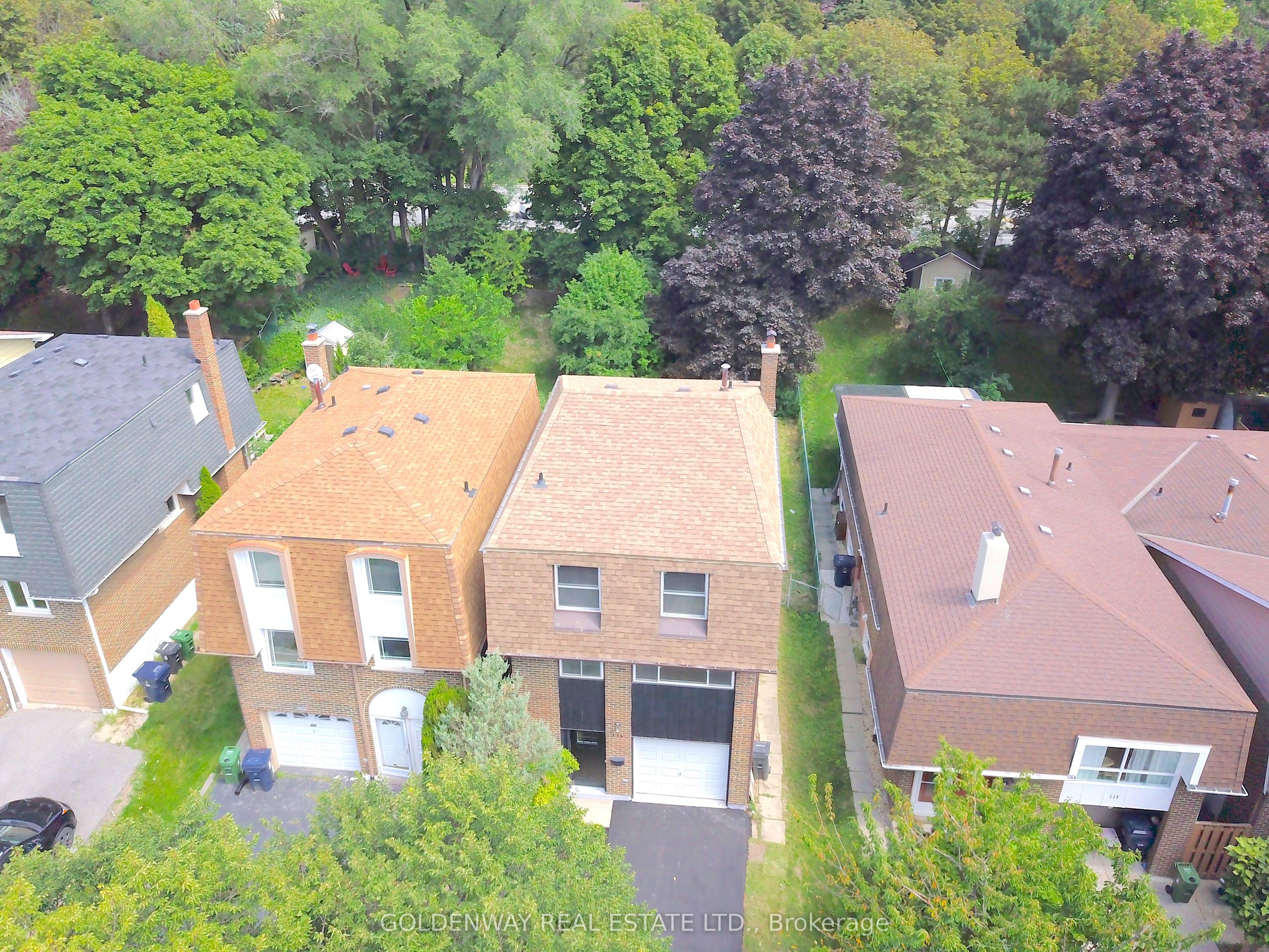 114 Loganberry Crescent, Toronto, ON M2H 3H1 photo 2