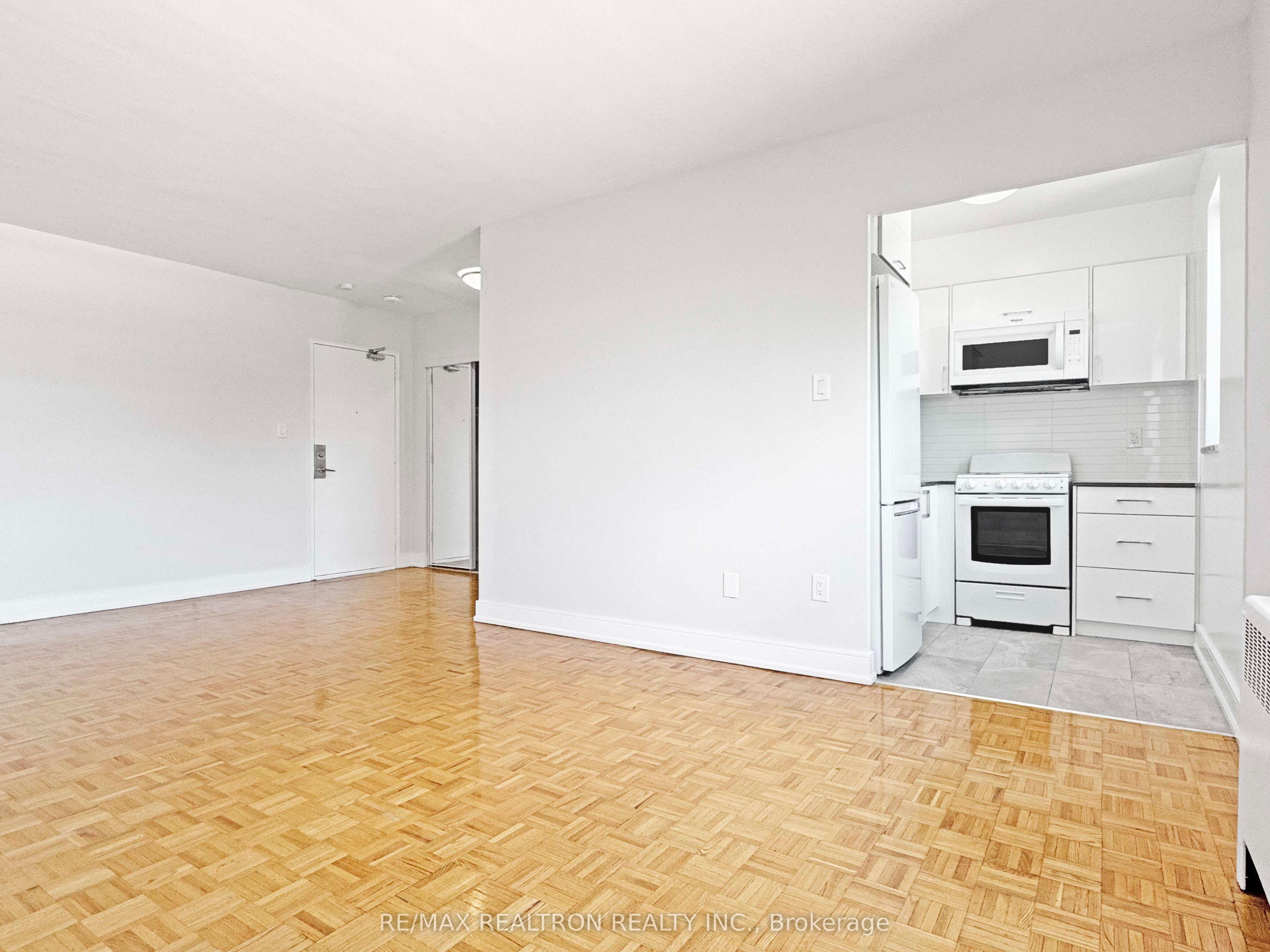 1291 Bayview Avenue 306, Toronto, ON M4G 2Z9 photo 5