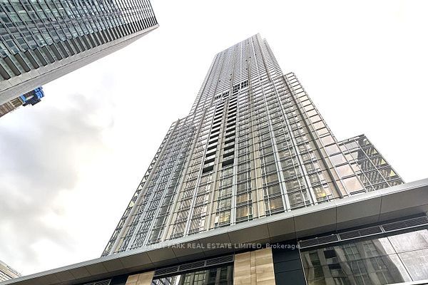 11 Yorkville Avenue 1811, Toronto, ON M4W 1L2