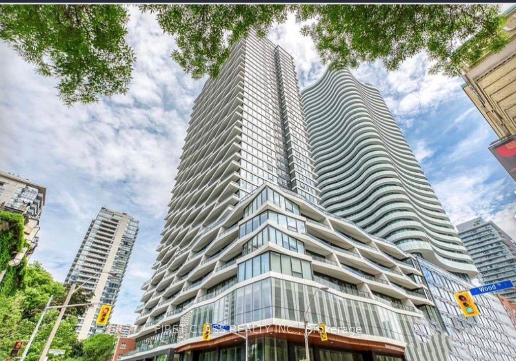 85 Wood Street 1518, Toronto, ON M4Y 0E8 photo 2