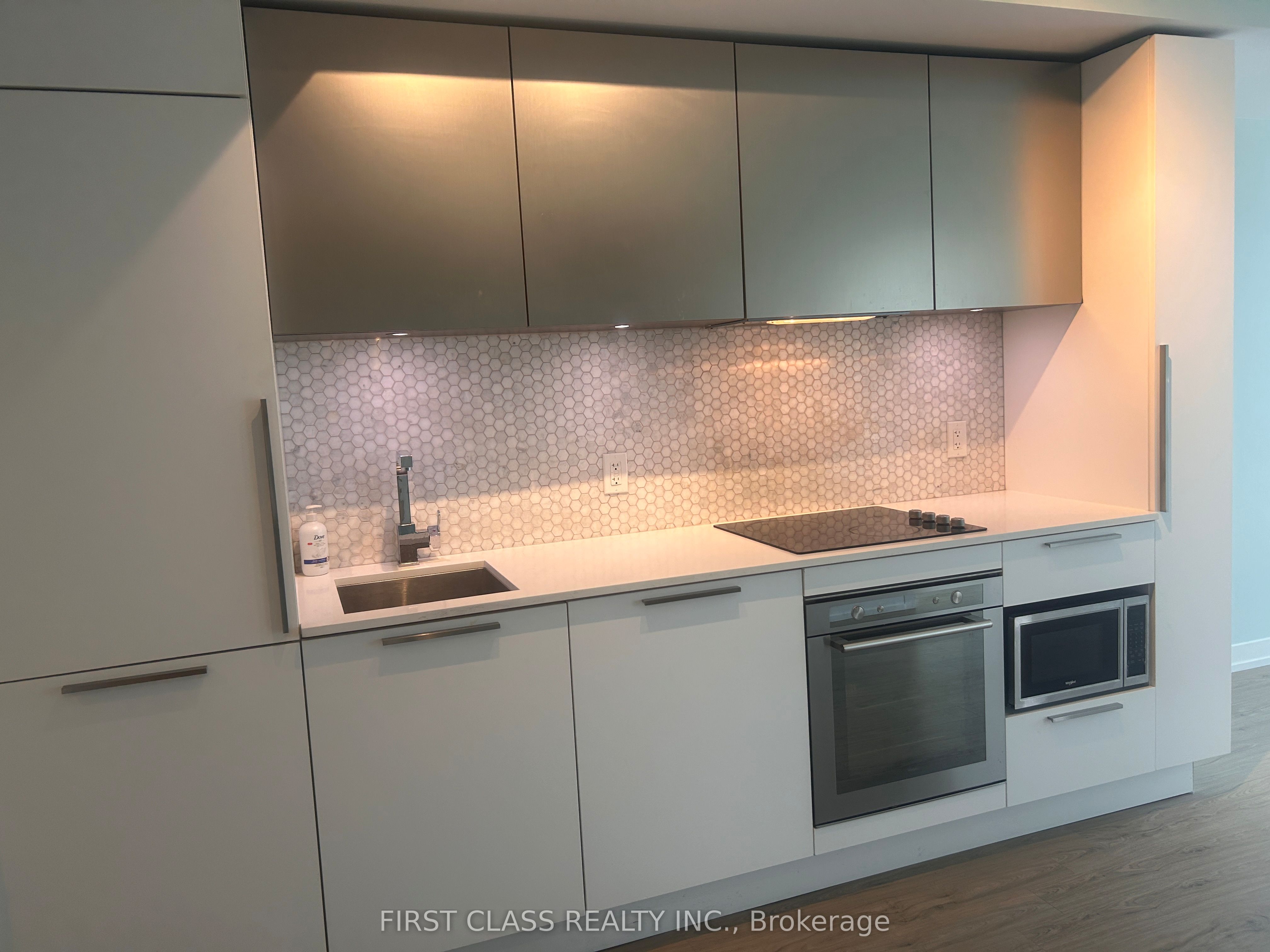 85 Wood Street 1518, Toronto, ON M4Y 0E8 photo 4