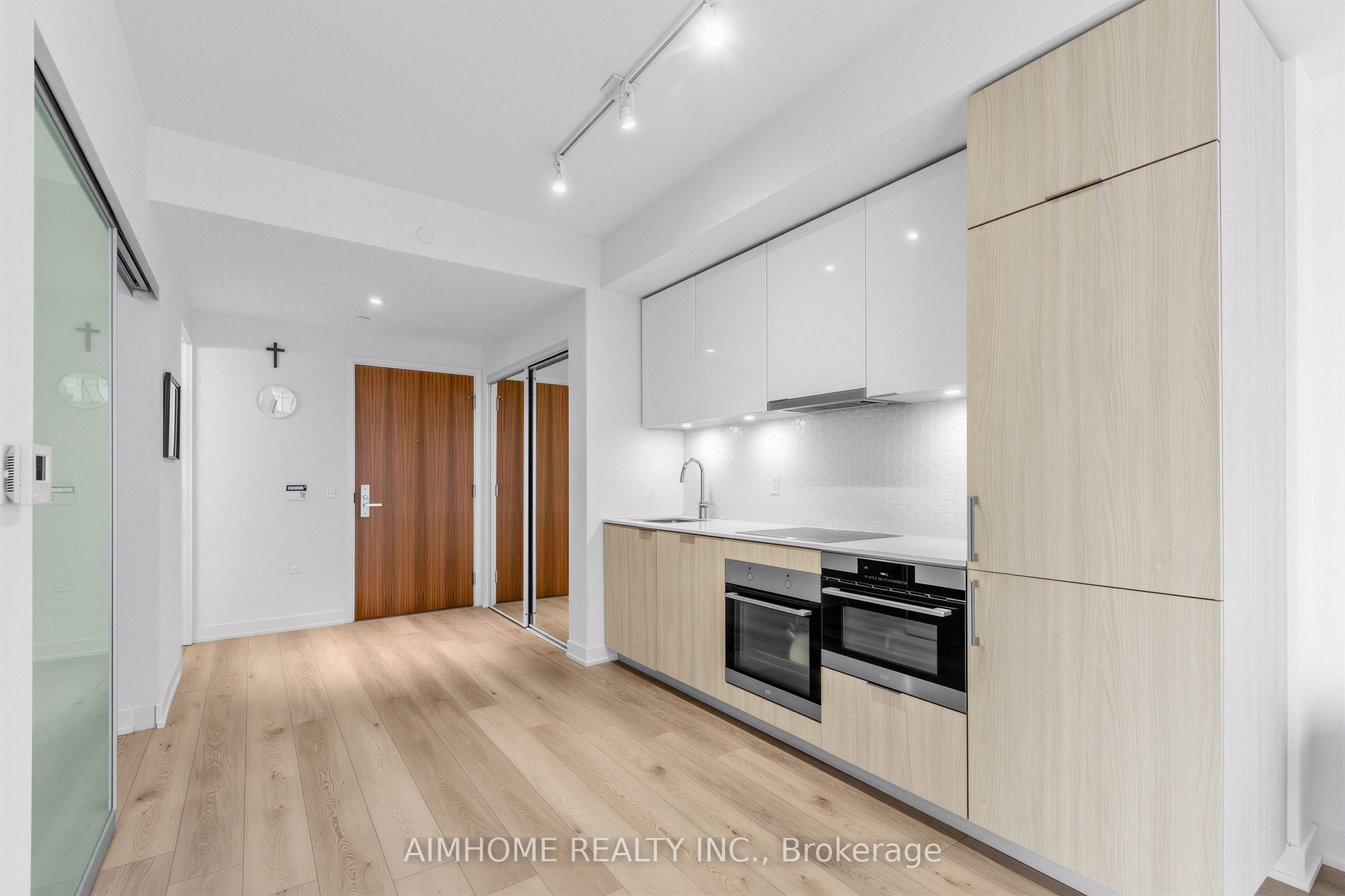 15 Queens Quay E 409, Toronto, ON M5E 0C5 photo 5