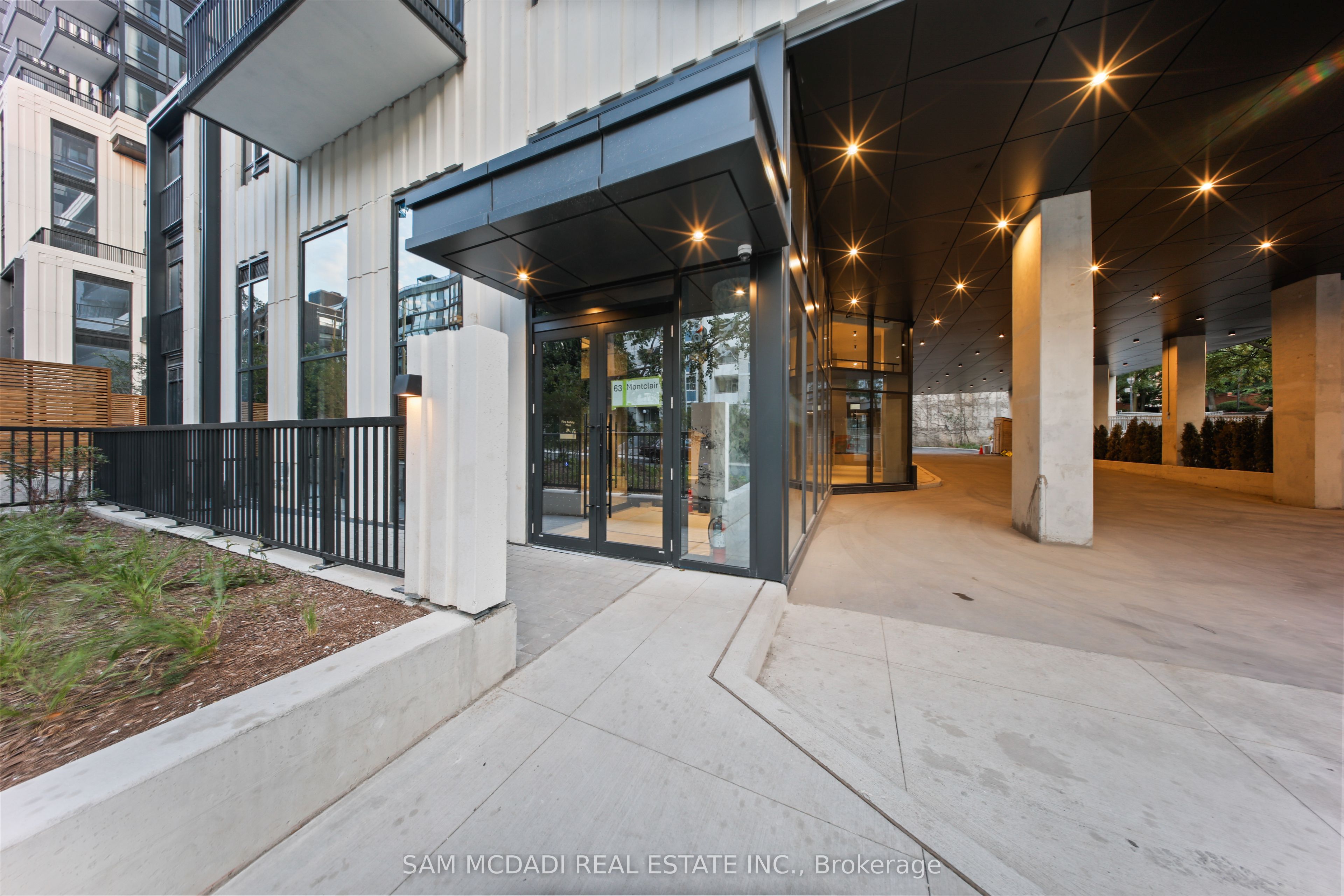 89 Montclair Avenue 1122, Toronto, ON M5P 0A9 photo 5