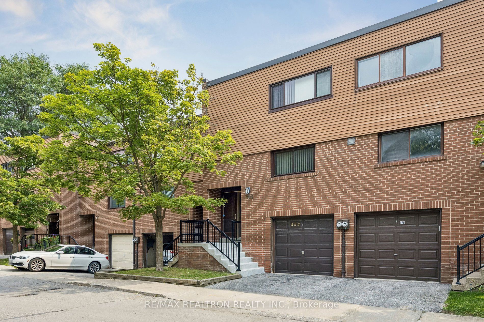 168 Song Meadoway, Toronto, ON M2H 2T7 photo 2