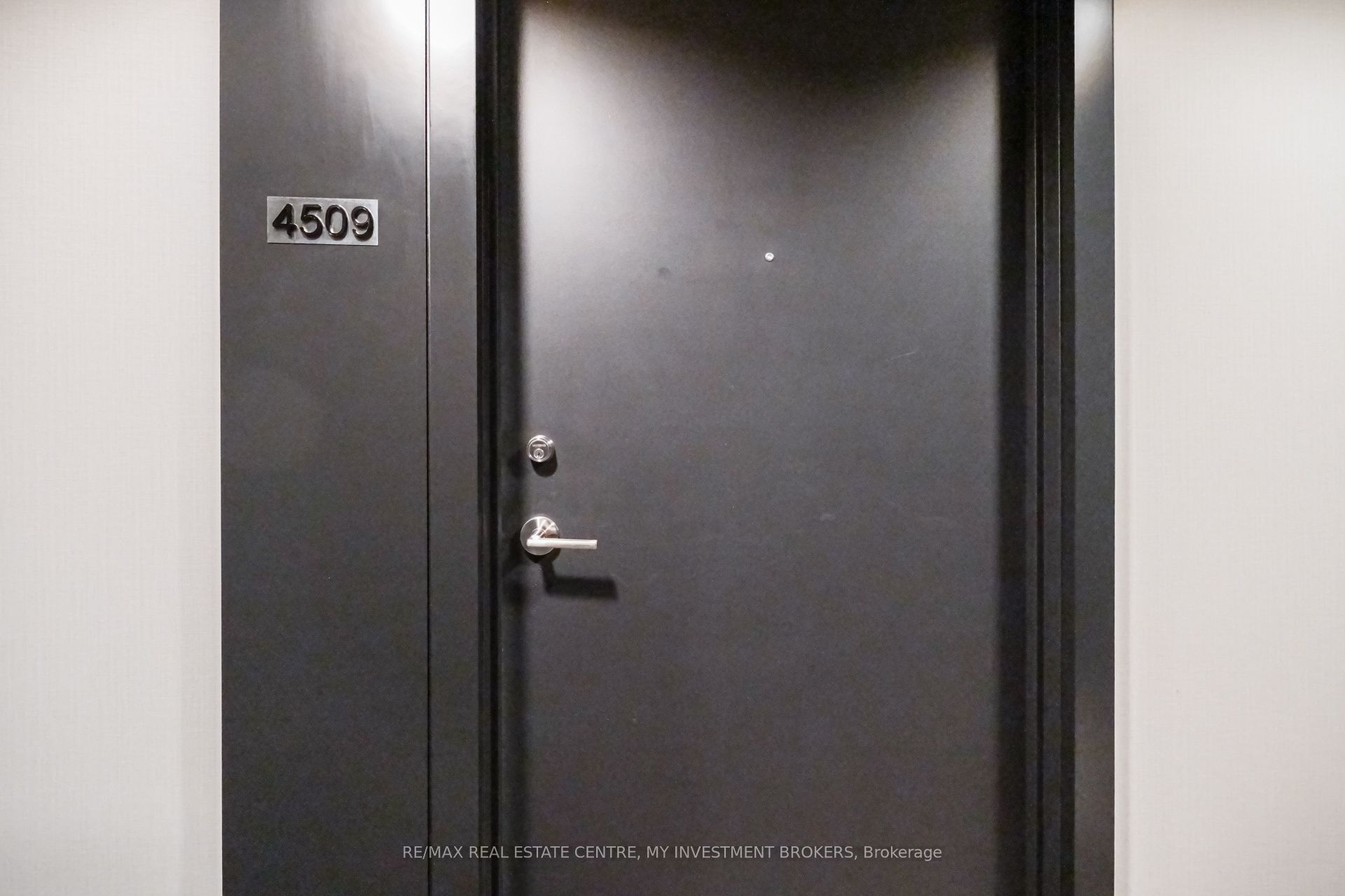 252 Church Street 4509, Toronto, ON M5B 0E6 photo 5