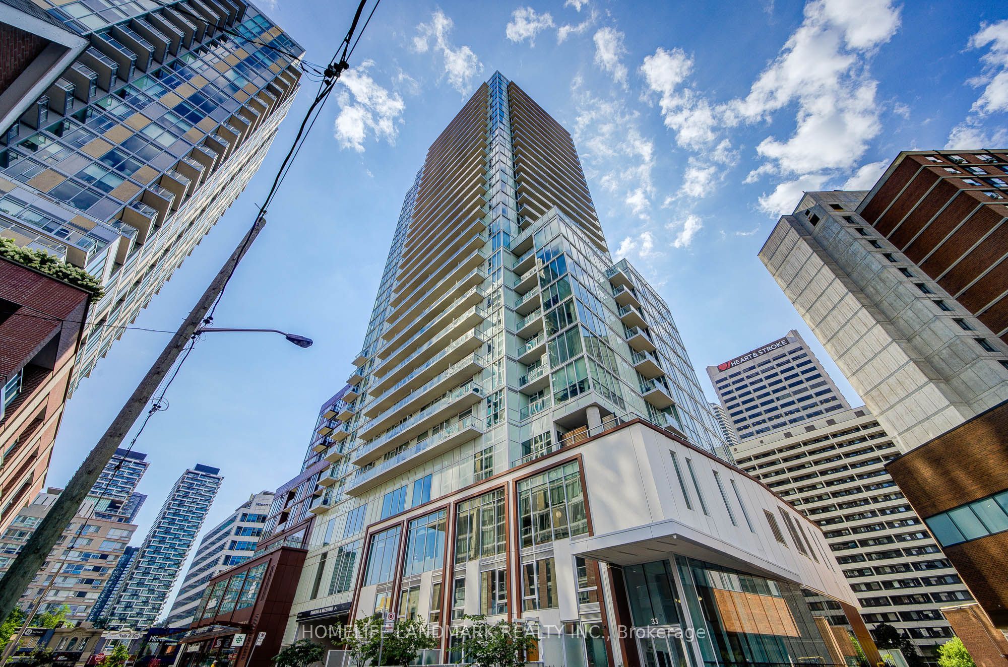 33 Helendale Avenue 601, Toronto, ON M4R 0A4 photo 2