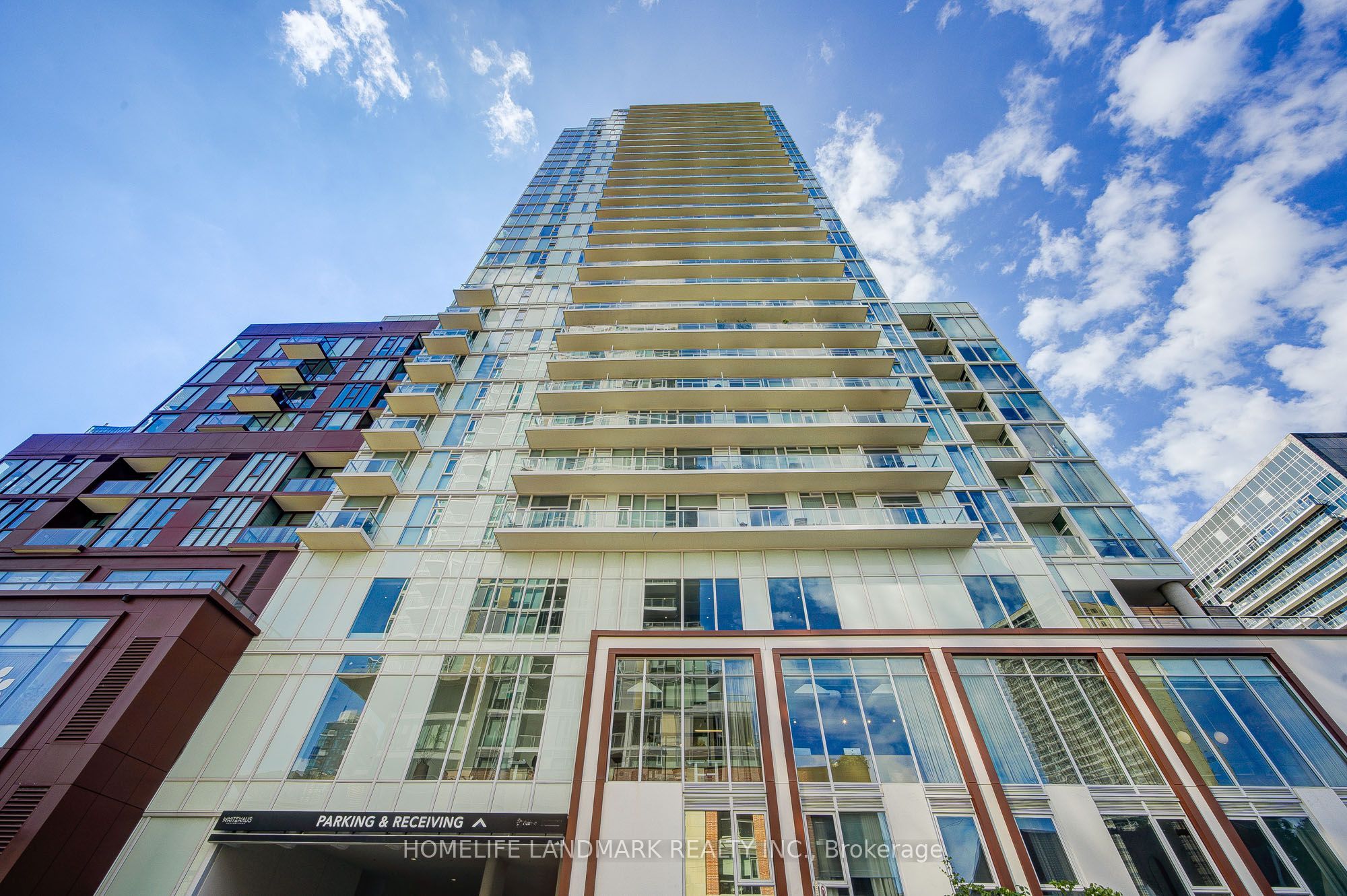 33 Helendale Avenue 601, Toronto, ON M4R 0A4 photo 3
