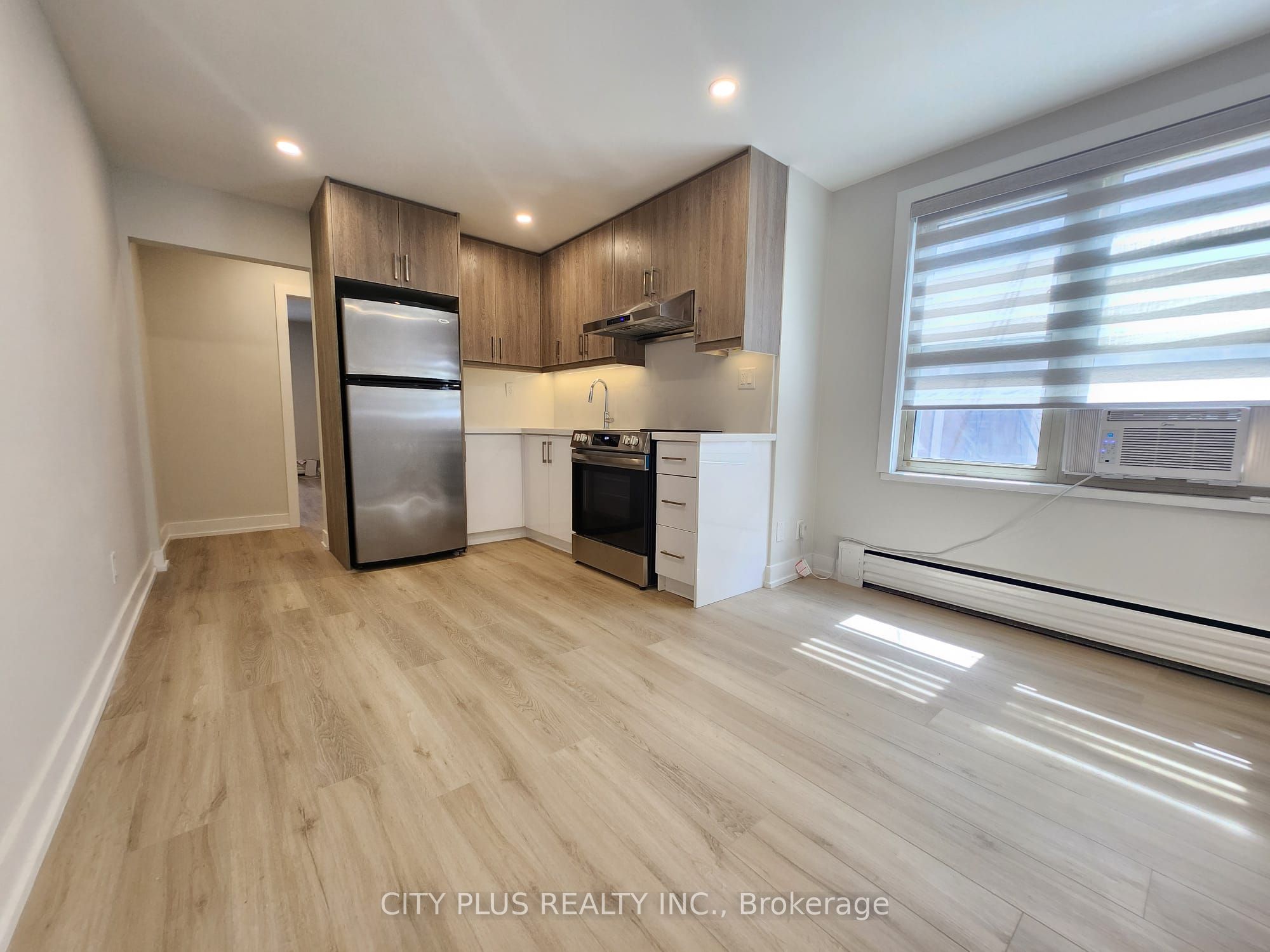 3547 Bathurst Street 2, Toronto, ON M6A 2C7 photo 3