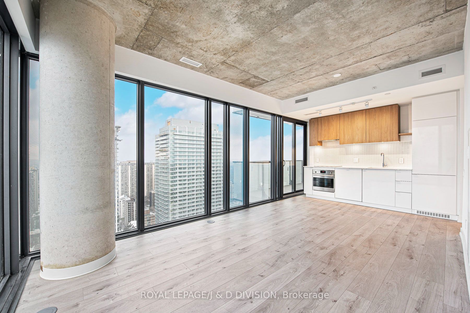 161 Roehampton Avenue 3103, Toronto, ON M4P 1P9 photo 4