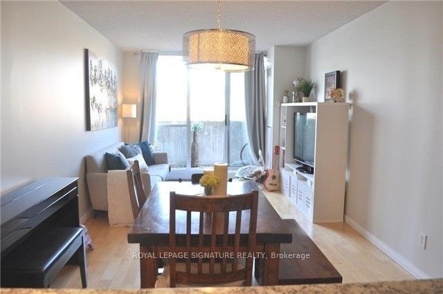 18 Stafford Street PH 15, Toronto, ON M5V 3W4 photo 3
